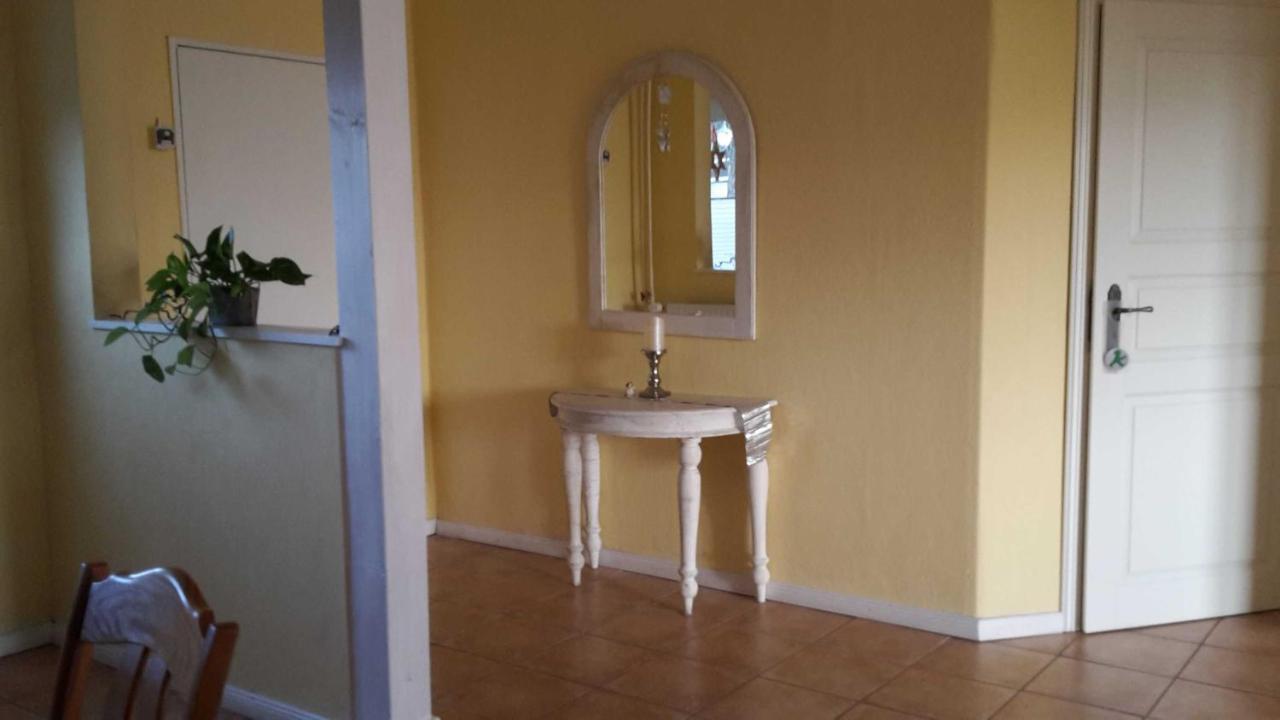 Schoene Ferienwohnung Im Alten Gasthaus In Stoltebuell Stoltebüll Exterior foto